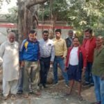 कुदुदंड युवा मंच द्वारा प्राचीन बरगद के चारो ओर श्रमदान कर चबूतरा निर्माण किया गया