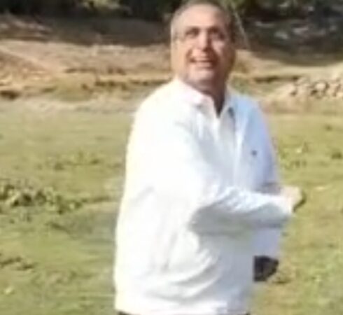 शैलेष पांडेय आखिर किसकी पतंग काटने डोर खींच रहे हैं?
