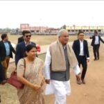 मुख्यमंत्री श्री भूपेश बघेल भेंट-मुलाकात के लिए बिलासपुर जिले के तखतपुर विधानसभा क्षेत्र के ग्राम बेलपान हेलीपैड पहुंचे