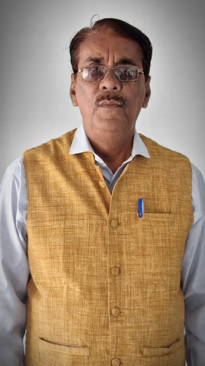 प्रधानमंत्री नरेन्द्र मोदी जी के द्वारा घोषित आम बजट में मध्यम एवं गरीब वर्गो के लिए अनेक कल्याणकारी कदम उठाये गये: सुभाष पाण्डेय