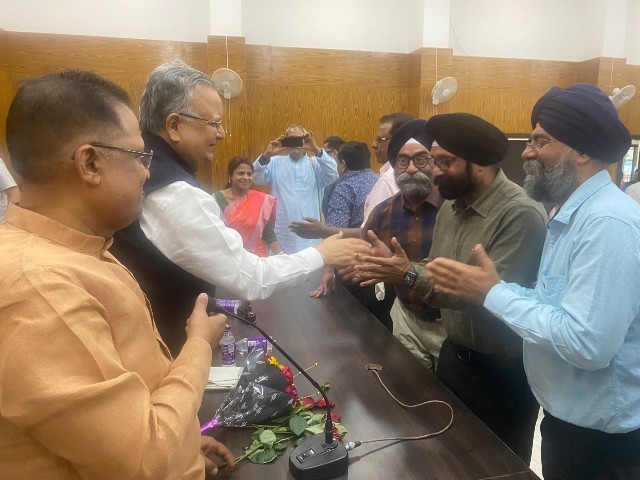 पंजाबी समाज ने 26 दिसंबर बालदिवस को छत्तीसगढ़ी पाठ्यक्रम में शामिल करने रखा प्रस्ताव