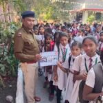 रेलवे सुरक्षा बल  भाटापारा ने ट्रेनों में पथराव रोकने हेतु छेड़ा अभियान, वन्दे भारत एवं अन्य ट्रेनों में लगातार हो रही पथराव की घटना