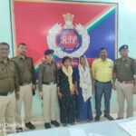 घर से भागी लड़की को रेसुब बिलासपुर ने पुलिस थाना पाली उमरिया (म.प्र.) को उनके माता-पिता को सौंपा