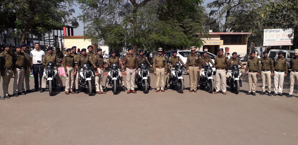 दपूमरे. रेल सुरक्षा बल के द्वारा रायपुर रेल मण्डल में बेहतर सुविधा और अपराध नियंत्रण के लिये आधुनिक दो पहिया वाहन मोटर साइकिल प्रदान किया
