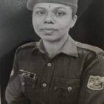 नाबालिक को यूपी के लड़कों के साथ बरामद करने वाले  मामले में रायगढ रेसुब में पदस्थ हवलदार सुनीता पटेल को मण्डल स्तर पर “काप ऑफ द मन्थ” से सम्मानित,  यह खबर को सबसे पहले वायरलेस न्यूज़ ने प्रकाशित किया था