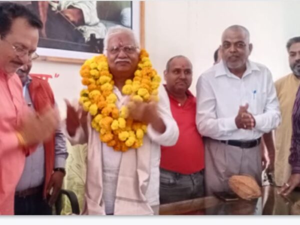 अनूपपुर जिले के लोगों से बेहद आत्मीय लगाव — कवींद्र कियावत, सच्चे नर्मदा रत्न हैं कियावत साहब — मनोज द्विवेदी