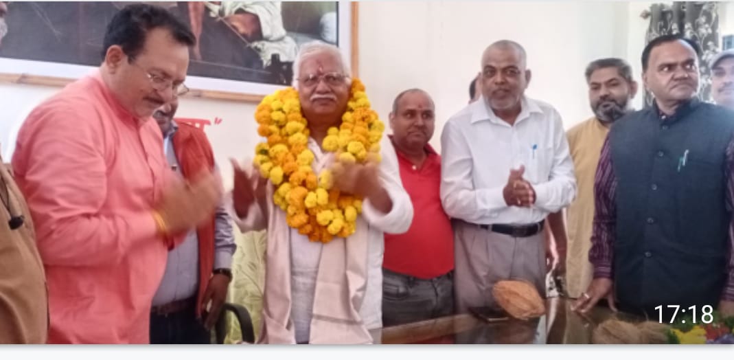 अनूपपुर जिले के लोगों से बेहद आत्मीय लगाव — कवींद्र कियावत, सच्चे नर्मदा रत्न हैं कियावत साहब — मनोज द्विवेदी