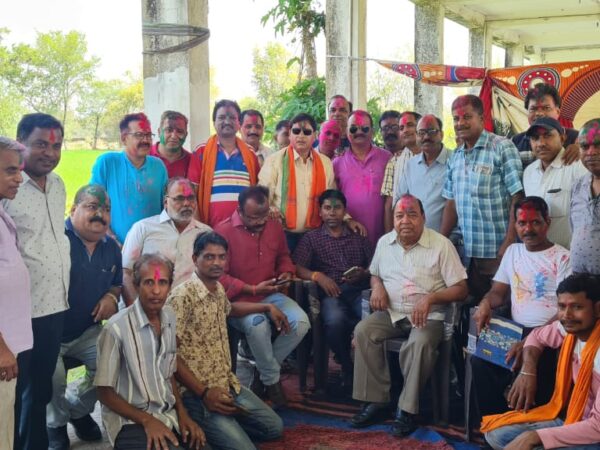 होली मिलन समारोह: – मस्तूरी व्यापारी संघ का आयोजन, विधायक बांधी ने कहा- जब भी मुझे बुलाते हैं तो खुशी होती है