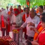 श्री हरिहर क्षेत्र केदार द्वीप मदकू में नौका दौड़, हनुमान चालीसा और सुंदर काण्ड पाठ के साथ मना हनुमान प्रकटोत्सव