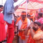 पिताजी के घर वापसी अभियान को निरन्तरता देते प्रबल प्रताप सिंह जूदेव ने दुर्ग में 100 परिवार की पाव धोकर घर वापसी कराई