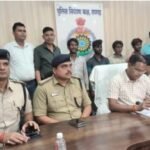 रायगढ़ में हो रही सिलसिलेवार चोरियों का खुलासा, जड़ी-बूटी, शहद बेचने के नाम पर जिले में सक्रिय अंतर्राज्यीय डेरा गिरोह के 4 आरोपी देशी कट्टा और 5 रांउड के साथ गिरफ्तार…..