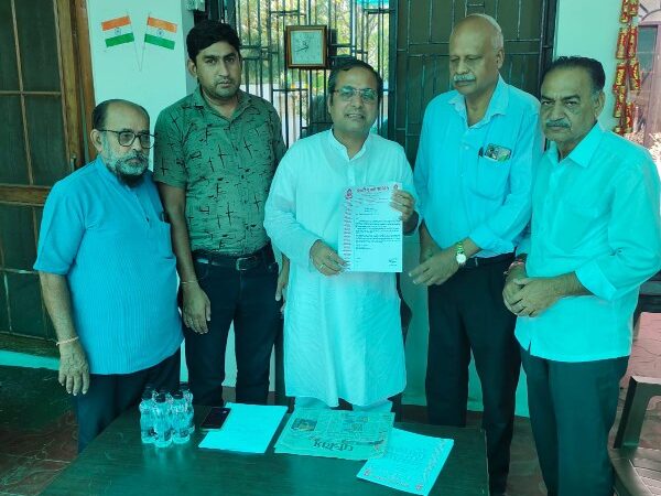 सिंधी समाज के देवता झूलेलाल की प्रतिमा अरपा नदी में लगाने विधायक से मांग  रखा