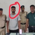 अवैध ई टिकट बनाते एक युवक रेसुब रायगढ के हत्थे चढ़ा