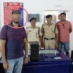 अवैध टिकट के मामले में भाटापारा आरपीएफ ने एक दलाल को 33 टिकटों के साथ पकड़ा