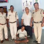 बस स्टैंड पर खुली तलवार लिये घूम रहे युवक पर धरमजयगढ़ पुलिस की आर्म्स एक्ट की कार्यवाही*…..