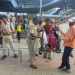 रेसुब रायगढ़ ने दिखाई मानवीय संवेदना ,कामठी से मनोहरपुर जा रही ट्रेन में एक गर्भवती महिला ने बच्ची को जन्म दिया जच्चा बच्चा दोनों को एंबुलेंस से भेजा अस्पताल
