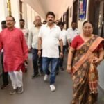 प्रभारी मंत्री प्रेम साय सिंह टेकाम के साथ विधायक प्रकाश नायक ने रामलीला मैदान,स्वामी आत्मानंद स्कूल व केलो आरती घाट का किया निरीक्षण