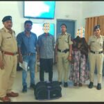 बिलासपुर सरकंडा निवासी नाबालिक बालिका के अपहरणकर्ता को रेसुब भाटापारा ने धरदबोचा और सुपर्द किया