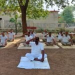 योग दिवस  पर रेसुब पोस्ट भाटापारा तथा चौकी तिल्दा नेवरा में मुख्य स्टेशन प्रबंधक, स्वास्थ्य निरीक्षक के साथ बल सदस्यों ने योग किया