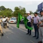 *सड़क सुरक्षा जागरूकता अभियान में कलेक्टर और एसएसपी ने दुपहिया वाहन चालकों में वितरण किये हेल्मेट*…..