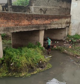 जल भराव से निबटने 11 नालों की कराई गई सफाई कुछ घंटों में हुई स्थित सामान्य