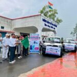 मोबाइल डेमोन्सटेशन वाहन को हरी झंडी दिखाकर कलेक्टर श्री दुग्गा ने किया रवाना  शत-प्रतिशत मतदान के लिए लोगों को किया जा रहा जागरूक