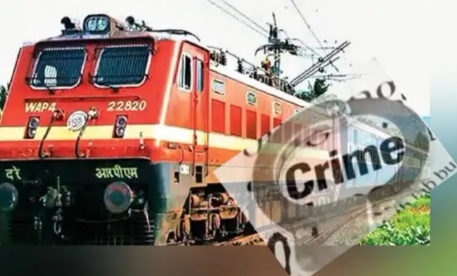 वायरलेस न्यूज ब्रेकिंग दुर्ग निजामुदीन संपर्क क्रांति एक्सप्रेस ट्रेन में अज्ञात तत्वों ने सरस्वती नगर स्टेशन रायपुर के पास पत्थर फेंका