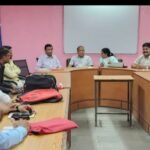 *मोतियाबिंद मुक्त जिले के लिए गांवों में होगा सर्वे, शहर के अस्पताल में मरीजों का होगा ऑपरेशन*  *मुख्य चिकित्सा एवं स्वास्थ्य अधिकारी की अध्यक्षता में जिला अंधत्व निवारण समिति की हुई बैठक*