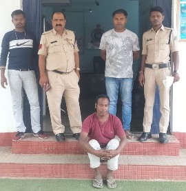 *घरघोड़ा पुलिस के हाथ आया लूट, डकैती मामले का स्थायी वारंटी, पिछले 15 साल से पुलिस से लुक-छिप रहा था वारंटी*