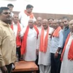 कोटा की बैठक में  पर्यवेक्षक मोहले के समक्ष कार्यकर्ताओ ने स्थानीय प्रत्याशी उतारने की मांग रखा