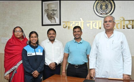 *ज्ञानेश्वरी की प्रतिभा को मिली नई उड़ान*   *वेटलिफ्टर कु. यादव ने एएसआई में नियुक्ति पर मुख्यमंत्री श्री बघेल का जताया आभार*