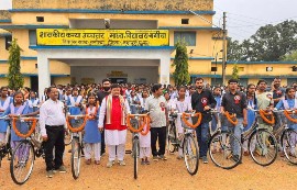 शिक्षा के माध्यम से व्यक्ति अपने लक्ष्य को आसानी से पा सकता है – विनय भगत