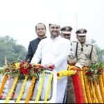 स्वतंत्रता दिवस पर उच्च शिक्षामंत्री श्री उमेश पटेल ने रायगढ़ में किया ध्वजारोहण*