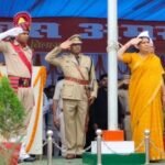 *स्वतंत्रता दिवस की 76वीं वर्षगांठ पर संसदीय सचिव श्रीमती रश्मि सिंह ने फहराया तिरंगा*  *उत्कृष्ट गोठानों को 25 हजार रूपये की दी गई पुरस्कार राशि*