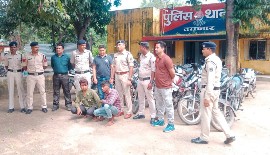 साइबर सेल और तमनार पुलिस की संयुक्त कार्रवाई में चोरी की 22 दुपहिया के साथ 02 आरोपी गिरफ्तार…..