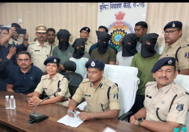 एक्सिस बैंक डकैती मामले में 24 घंटे के भीतर रायगढ़ पुलिस को मिली अभूतपूर्व सफलता, सीएम भूपेश बघेल ने छत्तीसगढ़ पुलिस की पीठ थपथपाई……