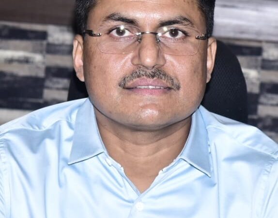 नये कलेक्टर अवनिश शरण ने कार्यभार ग्रहण किया
