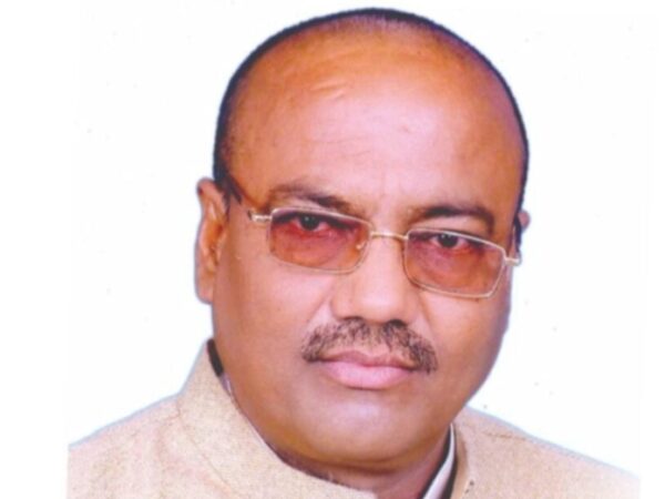 सांसद अरूण साव के प्रयासों से कोटा में सारनाथ और चिरमिरी बिलासपुर एक्सप्रेस का स्टॉपेज बहाल हुआ : वेंकट