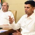 बिग ब्रेकिंग न्यूज/ओडिशा के पावरफुल आई ए एस पांडियन ने वी आर एस लिया