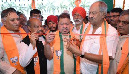 भाजपा प्रत्याशी पुरंदर मिश्रा के रायपुर उत्तर विधानसभा कार्यालय के उदघाटन मे स्वस्फूर्त पहुंचे 5 हजार लोग ,सांसद सुनील सोनी, पूर्व मंत्री बृजमोहन अग्रवाल, पूर्वमंत्री चंद्रशेखर साहू,  धर्मेंद्र सिंह तोमर,जयंती पटेल, सचिदानंद उपासने, राजीव अग्रवाल, अशोक बजाज, गौरीशंकर पहुंचे, 130 लोगों ने भाजपा प्रवेश किया