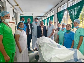 जिले में पहली बार हुआ घुटना प्रत्यारोपण का सफल आपरेशन