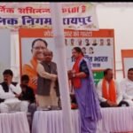 मोदी की गारंटी योजना के तहत वार्ड 31 में शामिल हुए विधायक पुरंदर मिश्रा