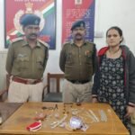 ऑपेरशन अमानत‘ के तहत आरपीएफ राजनांदगांव ने  एक महिला यात्री की छूटी  ट्रॉली बैग को यात्री के सुपुुर्द किया, बैग में 1 लाख 75 हजार रू.के सामान थे