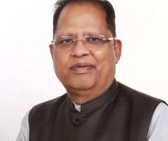 विकसित छत्तीसगढ़ के लक्ष्य को प्राप्त करने में लोकहितकारी, छत्तीसगढ़ की उम्मीदों और आकांक्षाओं को पूरा करने वाला बजट है- अमर अग्रवाल, सिम्स के नए भवन हेतु 776 करोड़ की सौगात के लिए पूर्व मंत्री अमर ने जताया आभार- अमर अग्रवाल