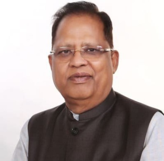 विकसित छत्तीसगढ़ के लक्ष्य को प्राप्त करने में लोकहितकारी, छत्तीसगढ़ की उम्मीदों और आकांक्षाओं को पूरा करने वाला बजट है- अमर अग्रवाल, सिम्स के नए भवन हेतु 776 करोड़ की सौगात के लिए पूर्व मंत्री अमर ने जताया आभार- अमर अग्रवाल