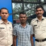 कोनी पुलिस द्वारा अवैध शराब बिक्री करने वाले पर किया गया प्रहार