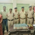 रेलवे सुरक्षा बल पोस्ट भाटापारा एवं आबकारी वृत्त&nbsp; की संयुक्त कार्यवाही मे मदिरा जब्त की