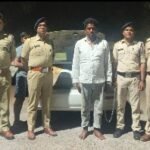 अभनपुर पुलिस ने 110 kg गाजे के साथ अंतर्राजीय आरोपी को चारपहिया वाहन सहित किया गिरफ्तार