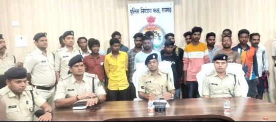 फरार वारंटी पर रायगढ़ पुलिस ने चलाया विशेष अभियान, 66 वारंटियों को पुलिस ने पकड़ा……
