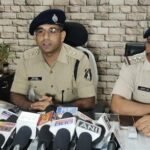 रेलवे स्टेशन के बाहर गांजा बेचने ग्राहक तलाश रहे दो आरोपियों को कोतवाली पुलिस ने पकड़ा….